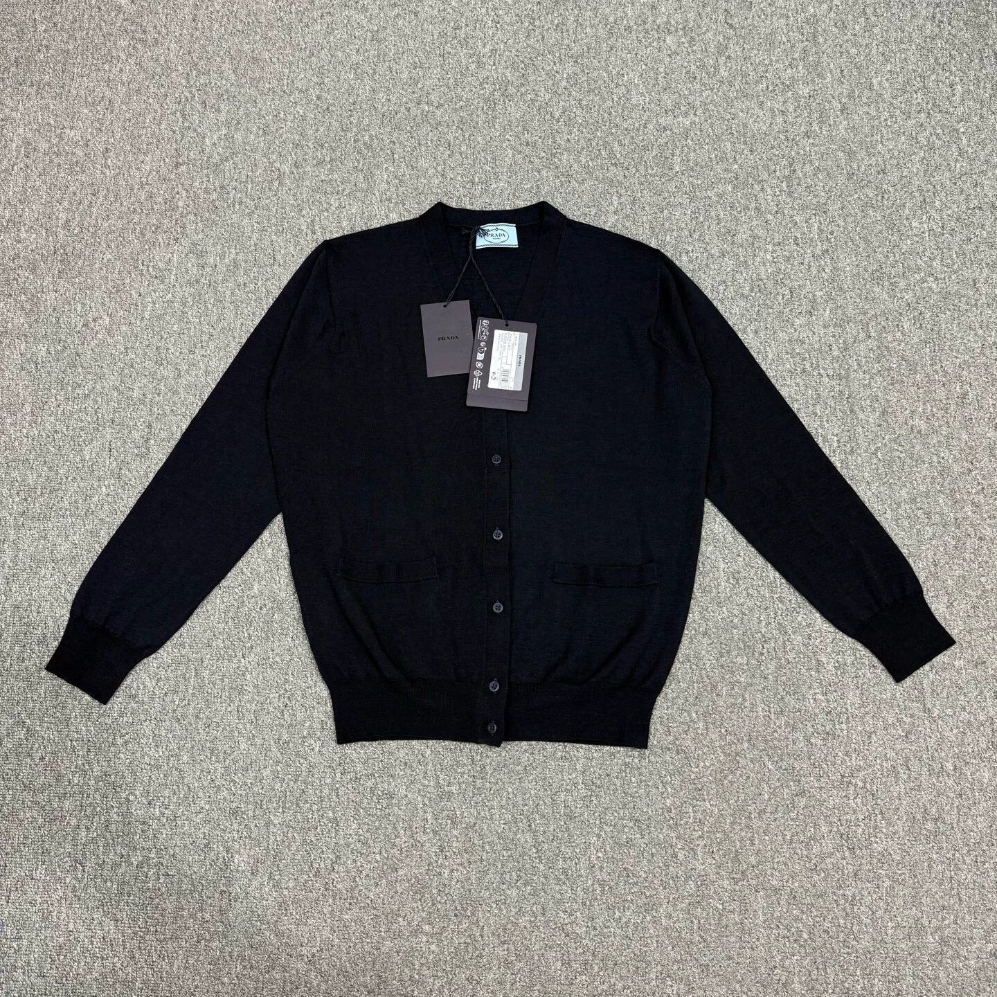 Prada Prada SS24 Cashmere Cardigan NWT 38(2) 40(1) Size S / US 4 / IT 40 - 1 Thumbnail