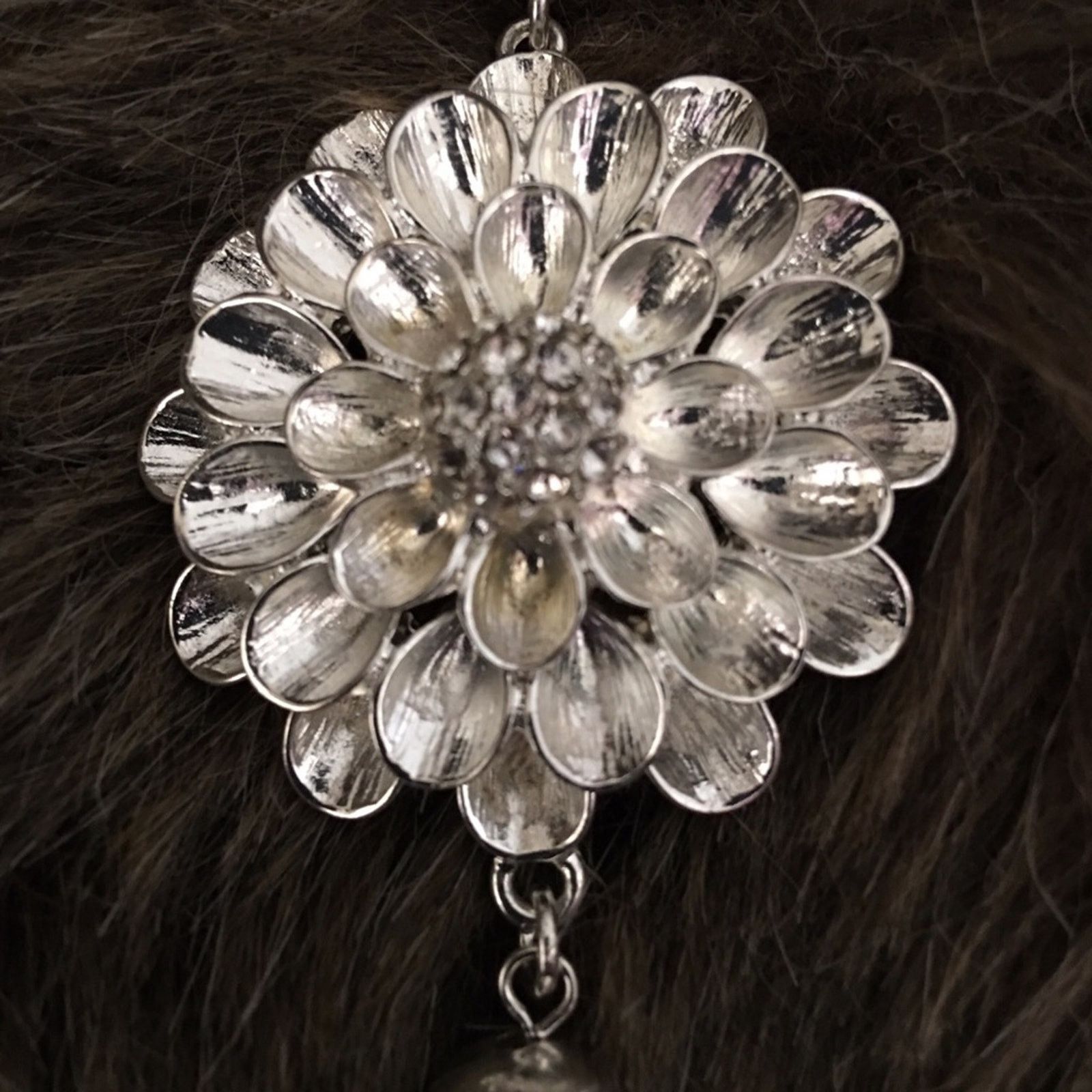 Jewelry Shiny silver tone dahlia flower tassel necklace Size ONE SIZE - 7 Thumbnail