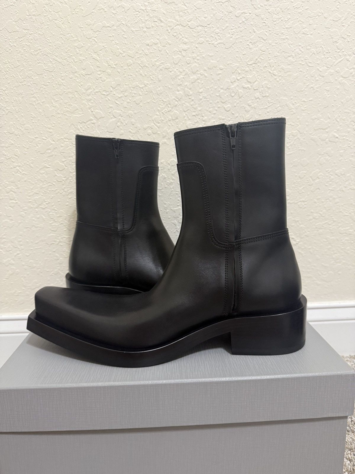 Balenciaga New Balenciaga Santiago Bootie Size US 11 / EU 44 - 2 Thumbnail