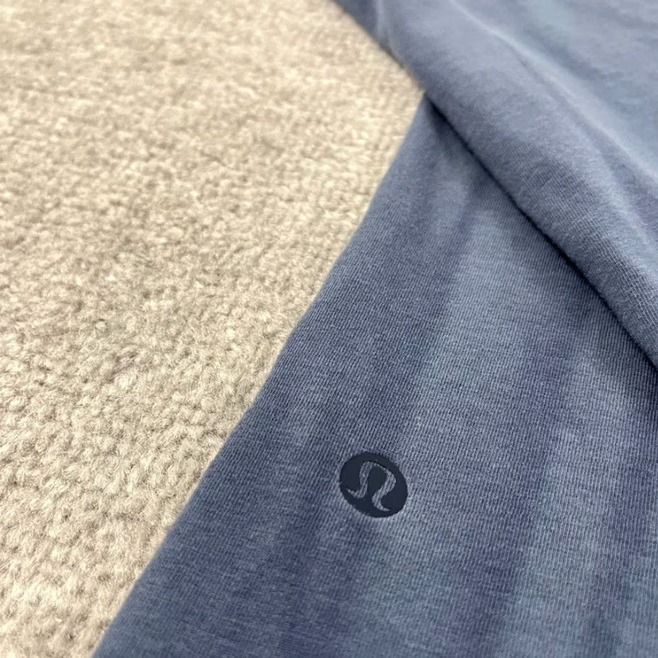 Lululemon Lululemon 5 Year Basic Shirt Mens M Blue Long Sleeve Crew Neck Gym Size US M / EU 48-50 / 2 - 2 Thumbnail