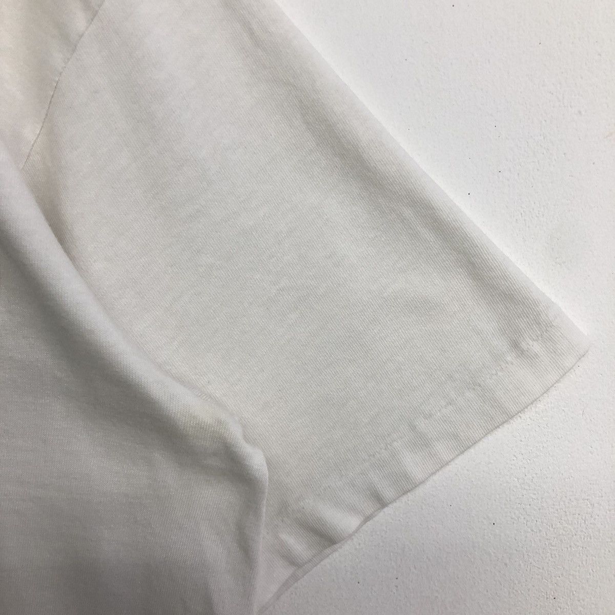 Banana Republic × Vintage Vintage Banana Republic Original Classic Backprint Tshirt Size US M / EU 48-50 / 2 - 7 Thumbnail