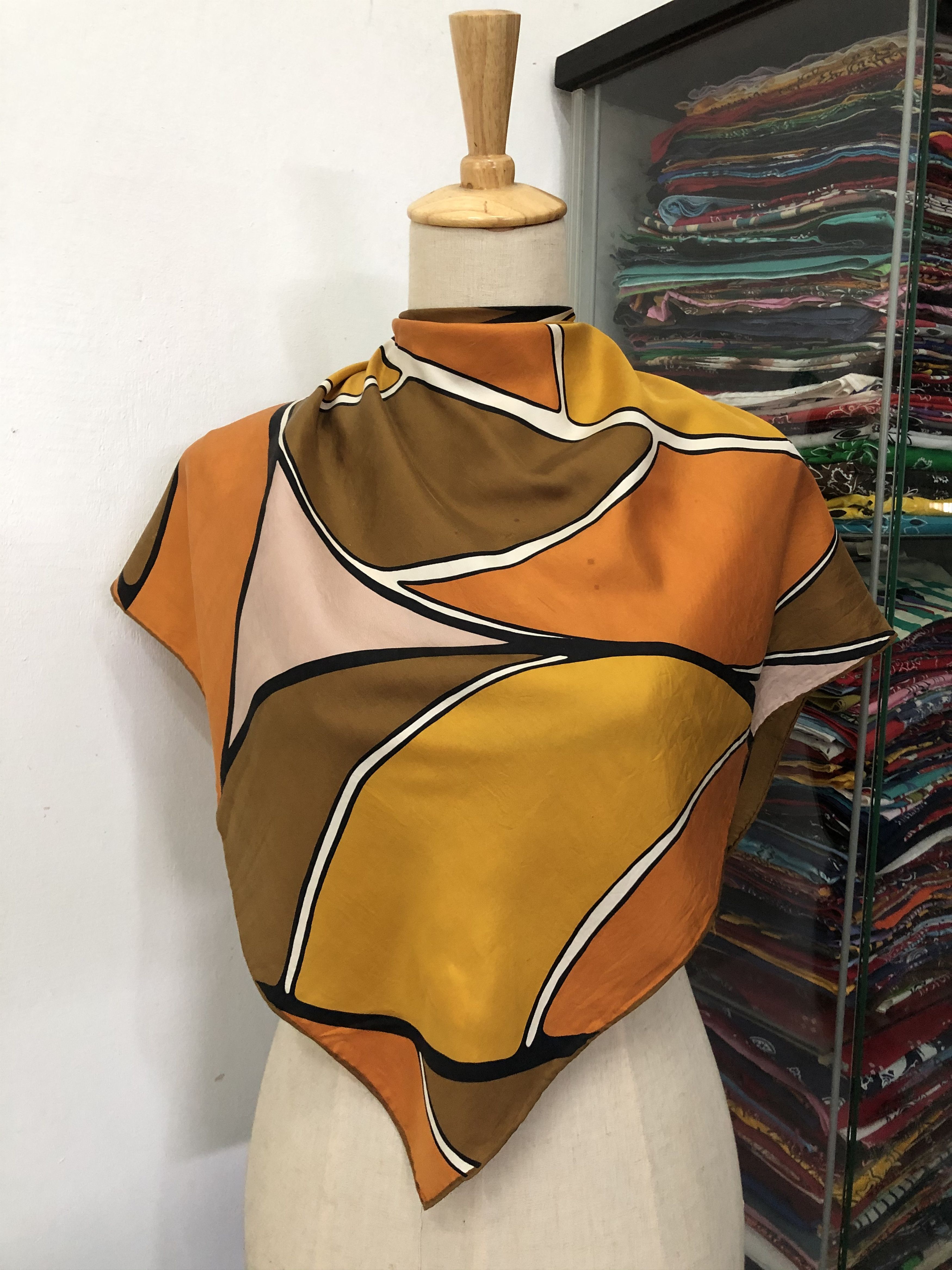 Vintage Vintage Silk Scarf Size ONE SIZE - 1 Thumbnail