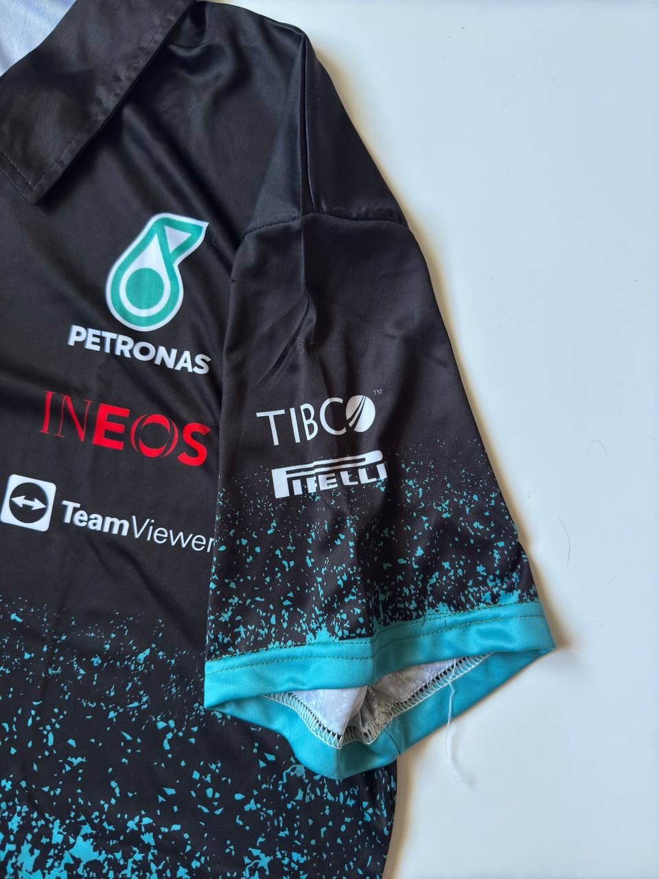 Formula 1 Mercedes-AMG Petronas F1 2022 Team Polo - Black NEW Size US XL / EU 56 / 4 - 4 Thumbnail
