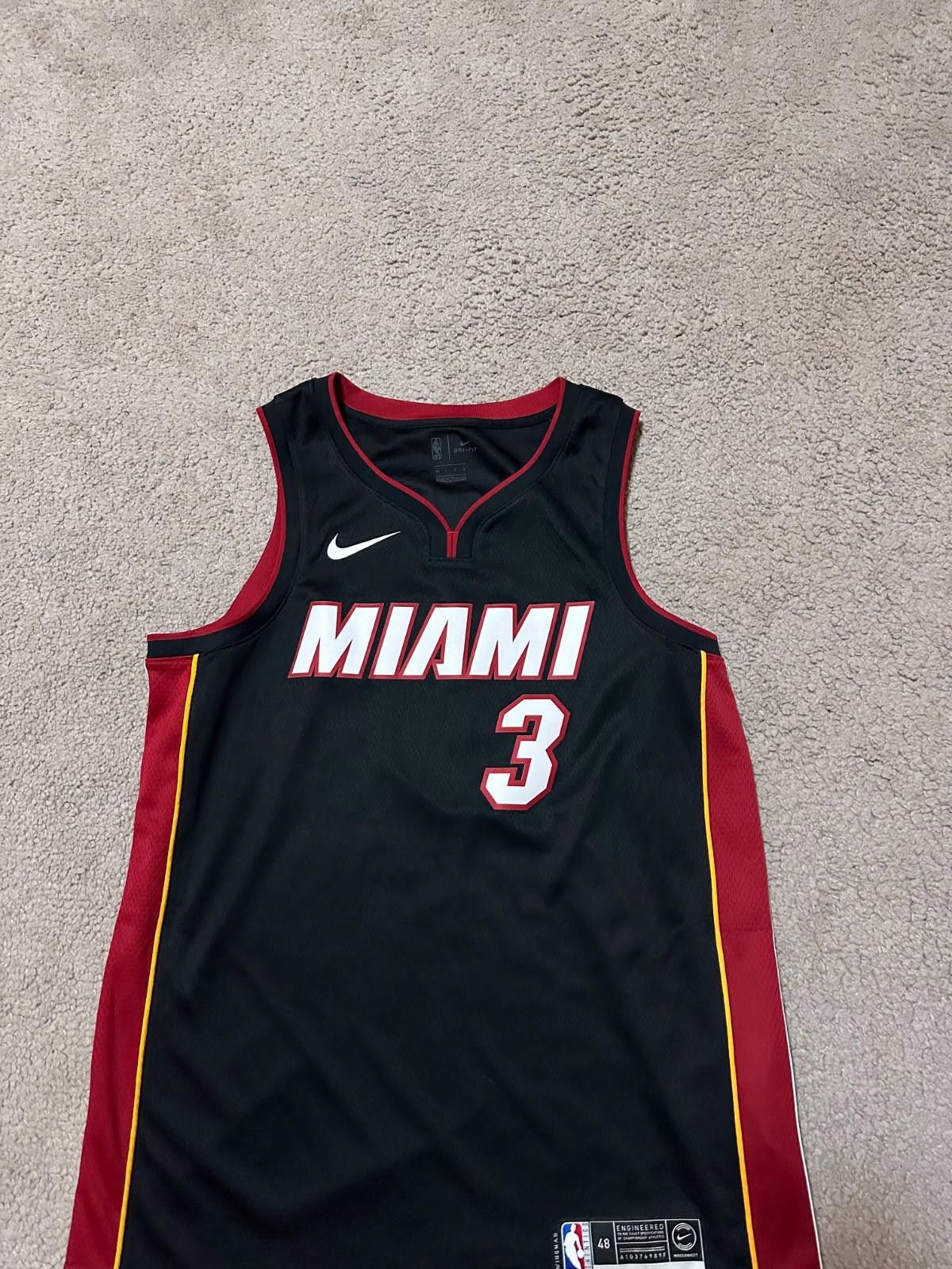 Nike MIAMI HEAT USA #3 WADE 2017 BASKETBALL SHIRT JERSEY NIKE 48L Size US L / EU 52-54 / 3 - 3 Thumbnail
