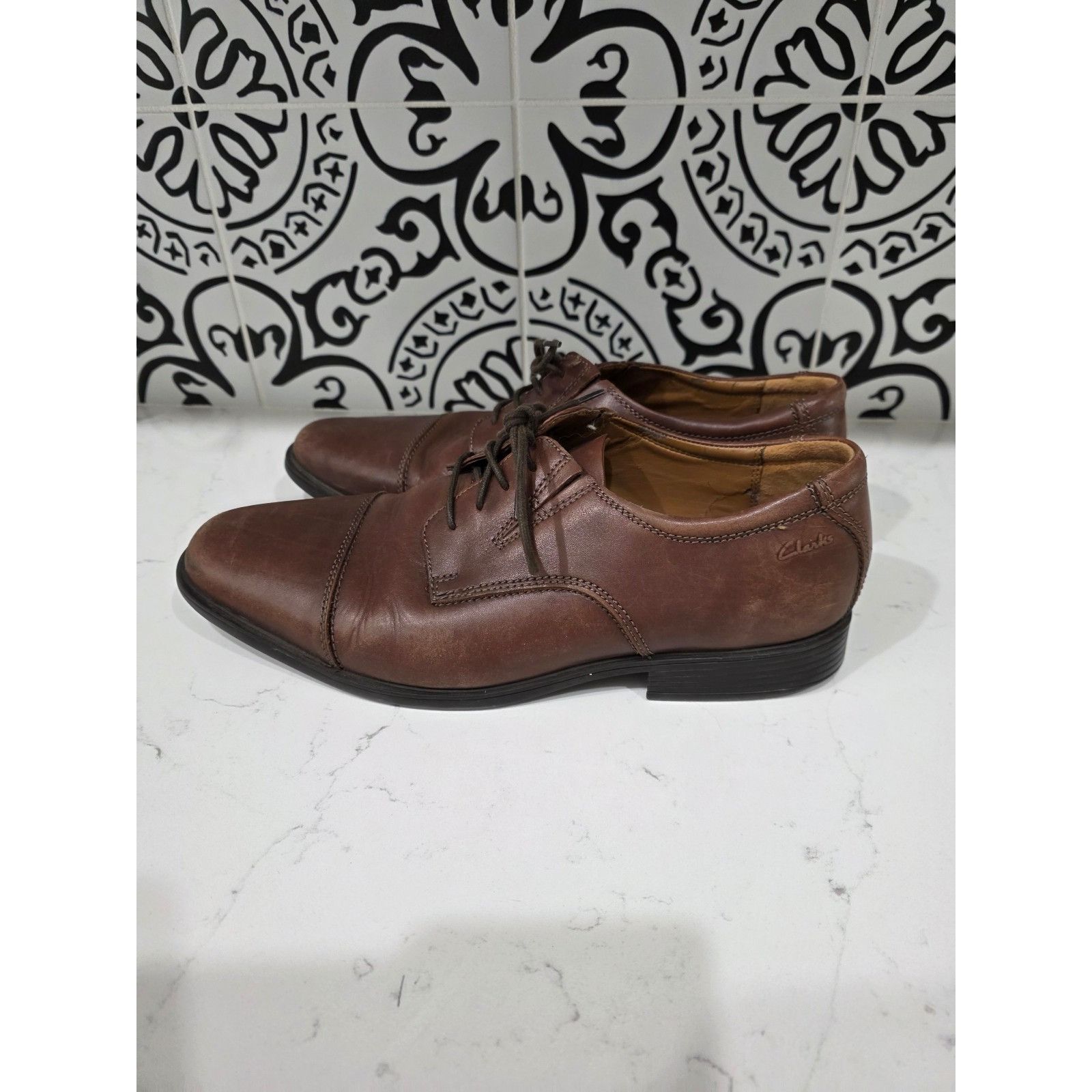 Clarks Clarks Men's Tilden Cap Oxford Shoe Dark Tan Leather 9.5 W Size US 9.5 / EU 42-43 - 5 Thumbnail