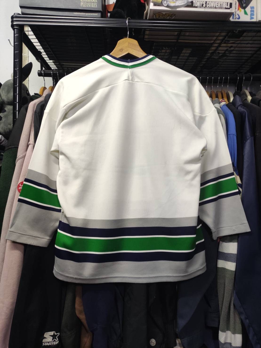 NHL Vtg 90's Hartford Whalers Team CCM Made in USA Jersey Size US M / EU 48-50 / 2 - 8 Thumbnail