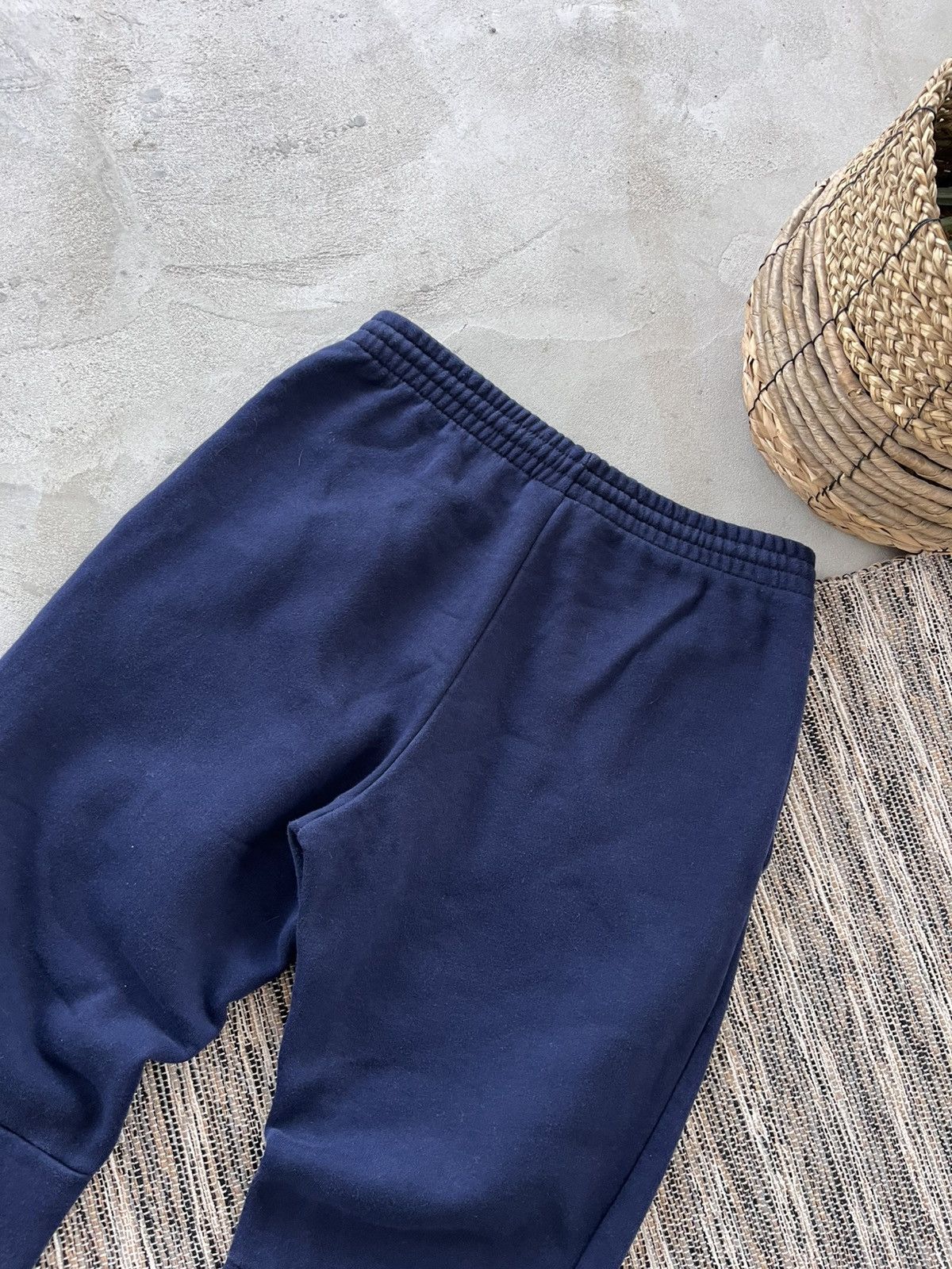 Lacoste Vintage Lacoste Navy Minimalistic Sweatpants Y2K Track Pants Size US 32 / EU 48 - 14 Thumbnail