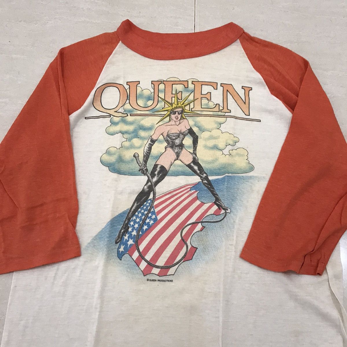 Band Tees × Vintage Truly Vintage 80s Queen Liberty Tour Size US S / EU 44-46 / 1 - 6 Thumbnail
