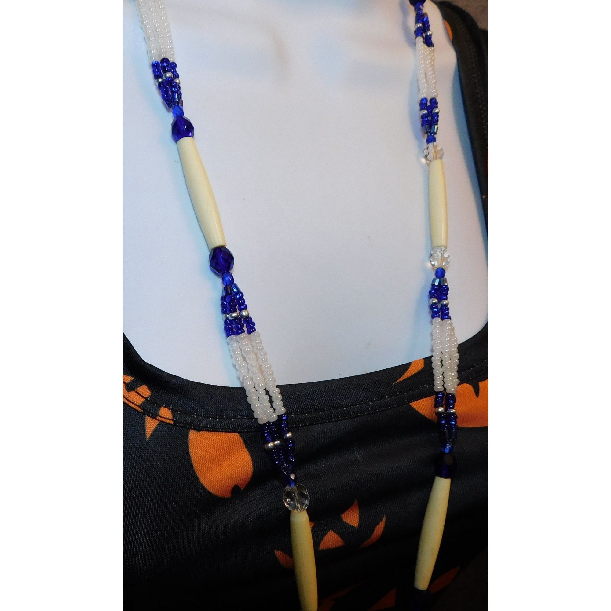 Other Retro Blue White And Clear Beaded Necklace Size ONE SIZE - 4 Thumbnail