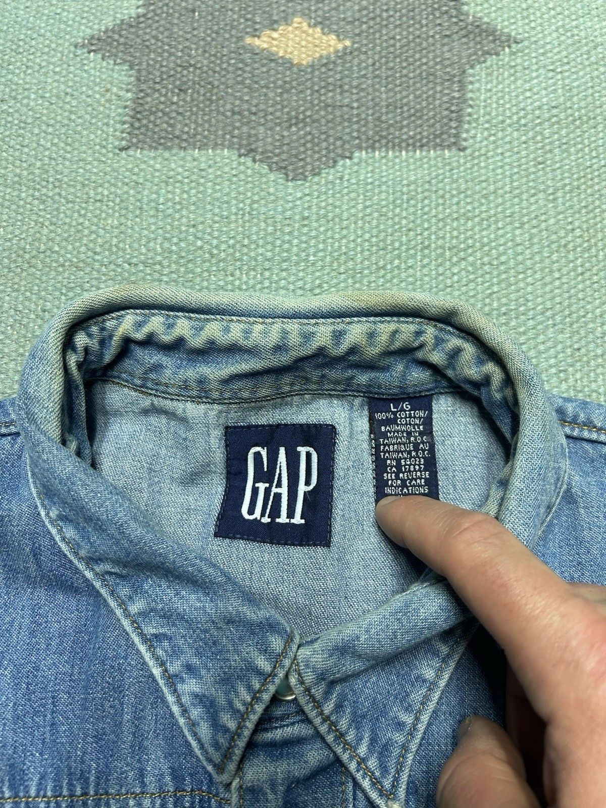 Vintage Vtg gap denim pearl snap shirt western cowboy workwear large Size US L / EU 52-54 / 3 - 5 Thumbnail