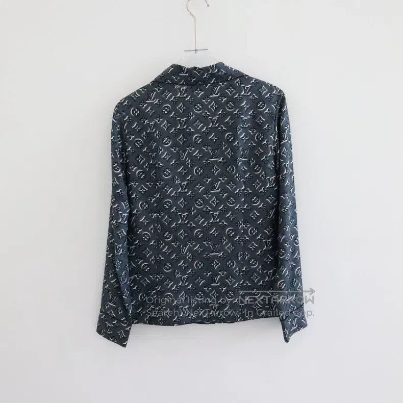Louis Vuitton Louis Vuitton Silk Full Print Shirt Size XS / US 0-2 / IT 36-38 - 2 Thumbnail