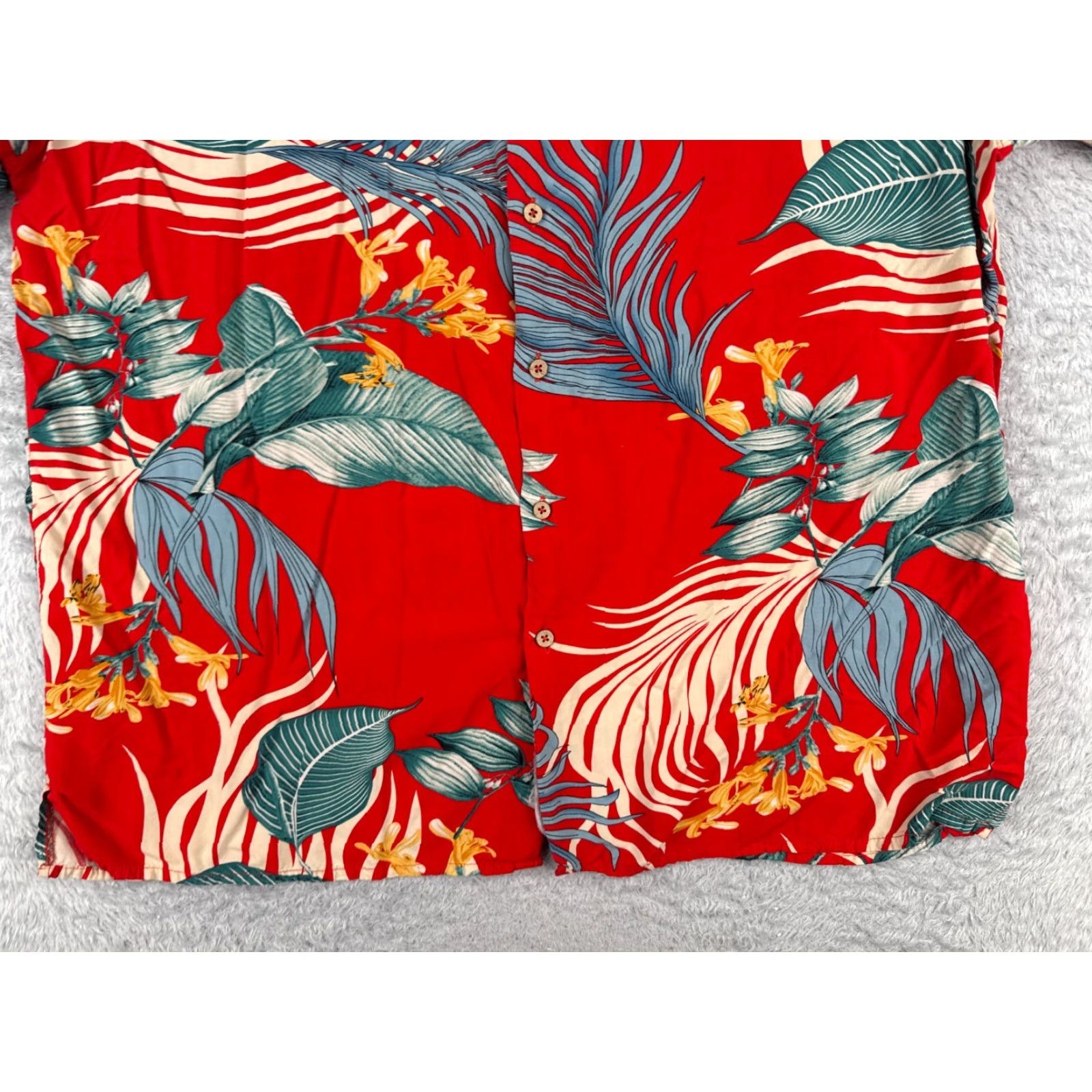 Vintage Hawaiian Shirt Men 2XL Red Blue Floral Rayon Slim Fit Button-Up Short Sleeve Casual Size US XXL / EU 58 / 5 - 5 Thumbnail