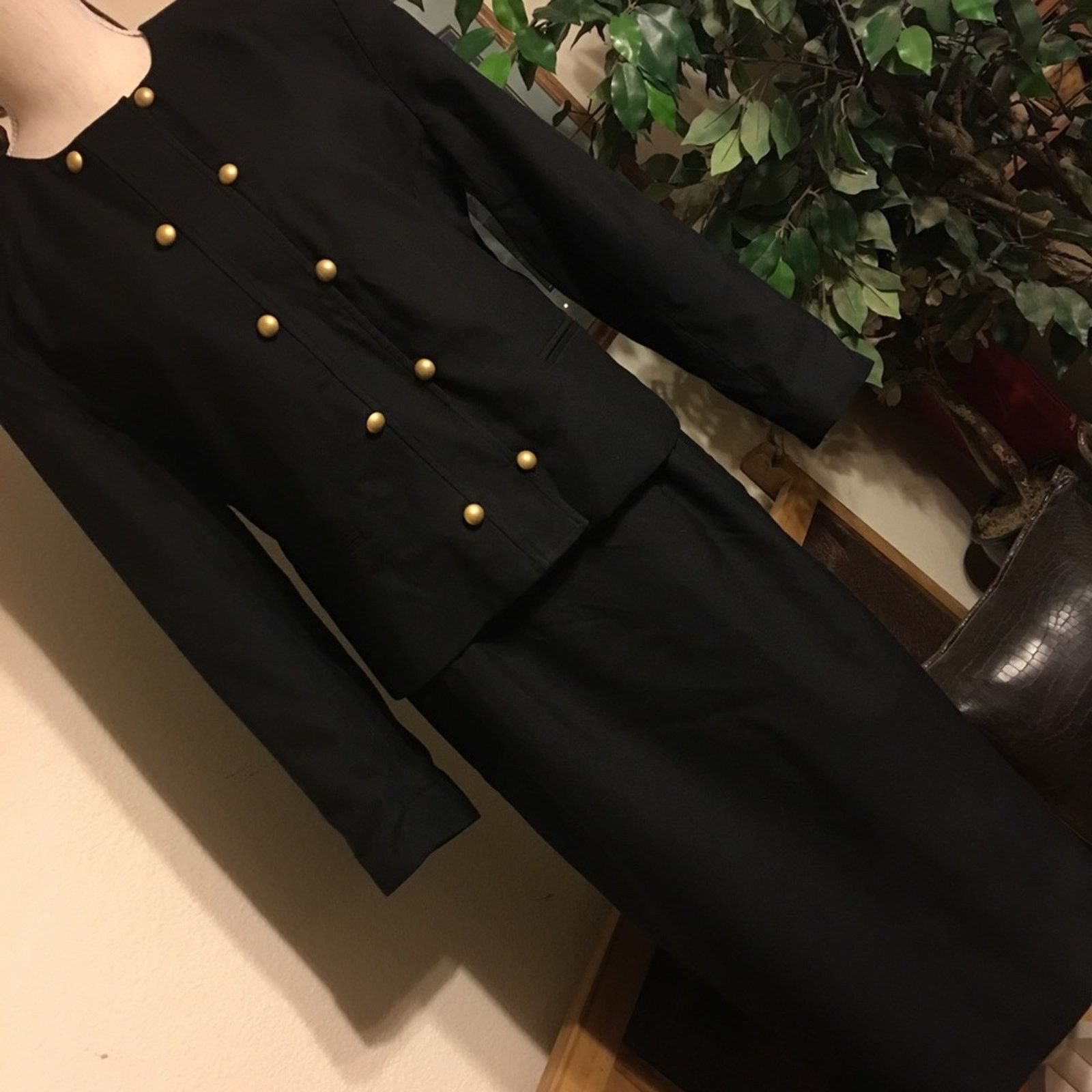 Vintage E.H.Woods black skirt suit with gold buttons 10 Size L / US 10 / IT 46 - 1 Thumbnail