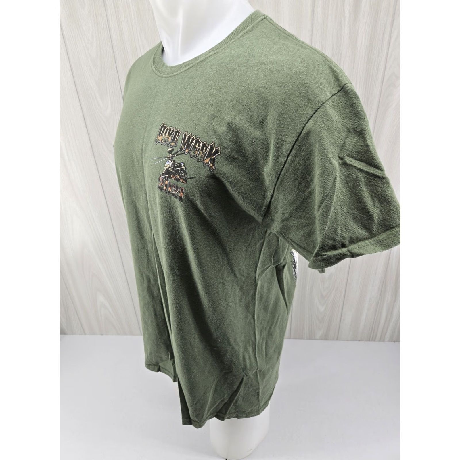 Gildan VINTAGE Daytona Beach Bike Week 2021 POW MIA Green 2 sided T-shirt Size Large Size US L / EU 52-54 / 3 - 5 Thumbnail