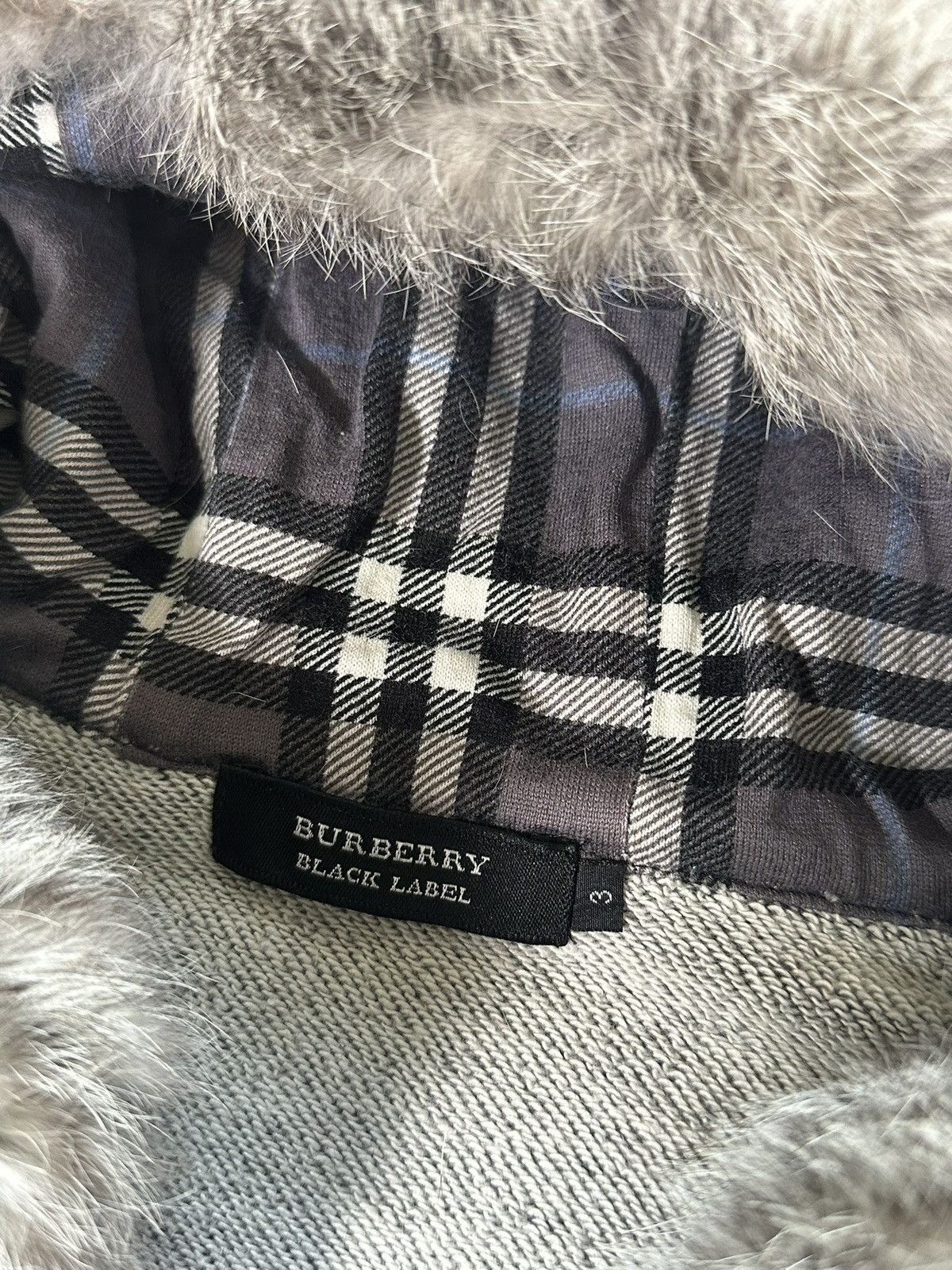 Burberry Burberry Black Label 2007 Fur Hood Zip Hoodie Size US S / EU 44-46 / 1 - 6 Thumbnail