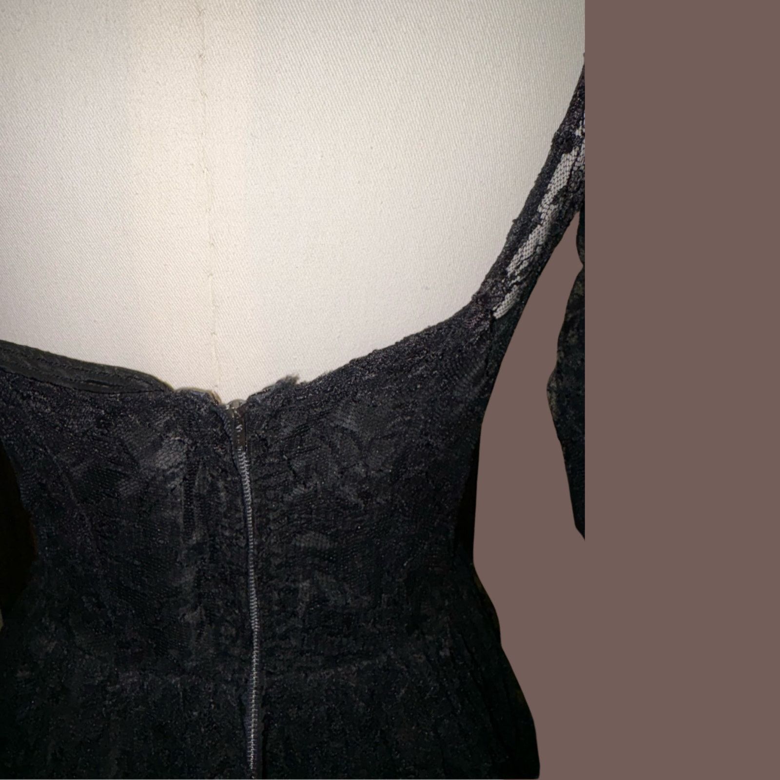 Vintage VTG 1950s Black Floral Lace Fit & Flare Cocktail Dress Sz XS Size XS / US 0-2 / IT 36-38 - 3 Thumbnail