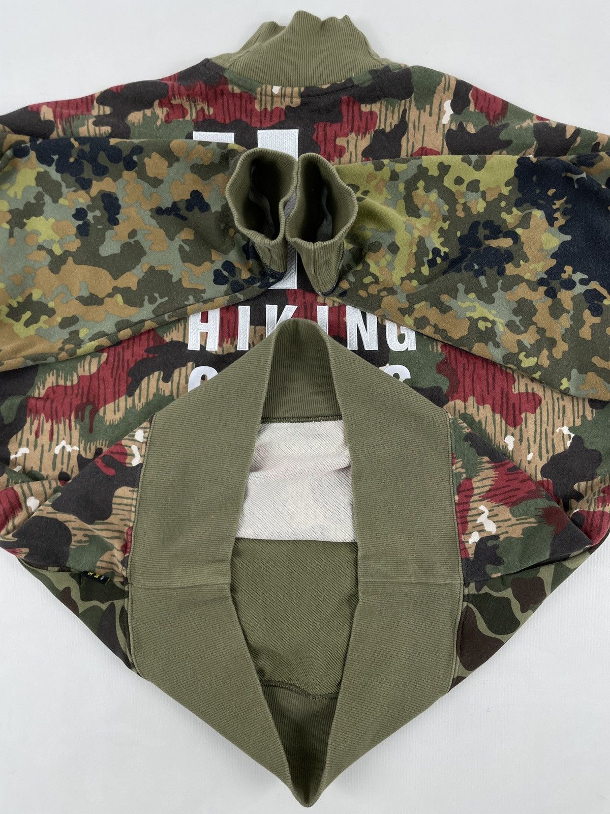 Adidas × Pharrell PHARRELL WILLIAMS Hiking Camo Print Sweatshirt Pullover S Size US S / EU 44-46 / 1 - 17 Thumbnail