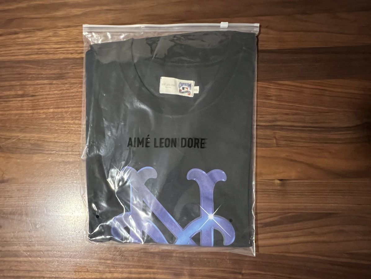 Aime Leon Dore Aime Leon Dore ALD / New York Mets Big Logo Short-Sleeve Tee Size US XXL / EU 58 / 5 - 1 Thumbnail