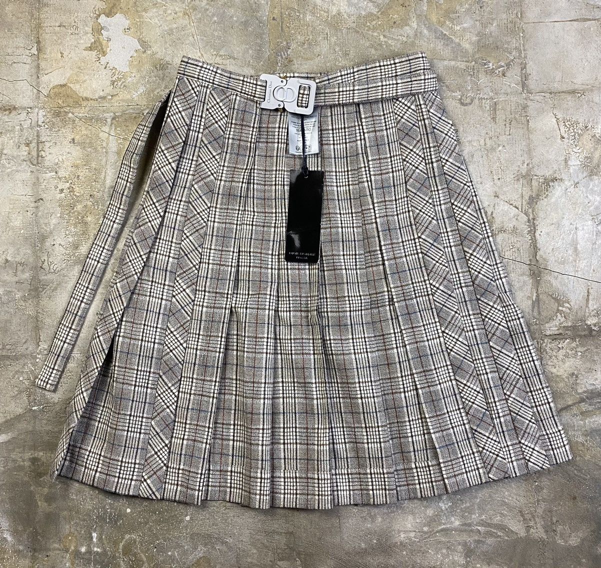 Dior Dior - FW23 Wool Kilt Logo Buckle Size US 26 / EU 42 - 1 Thumbnail