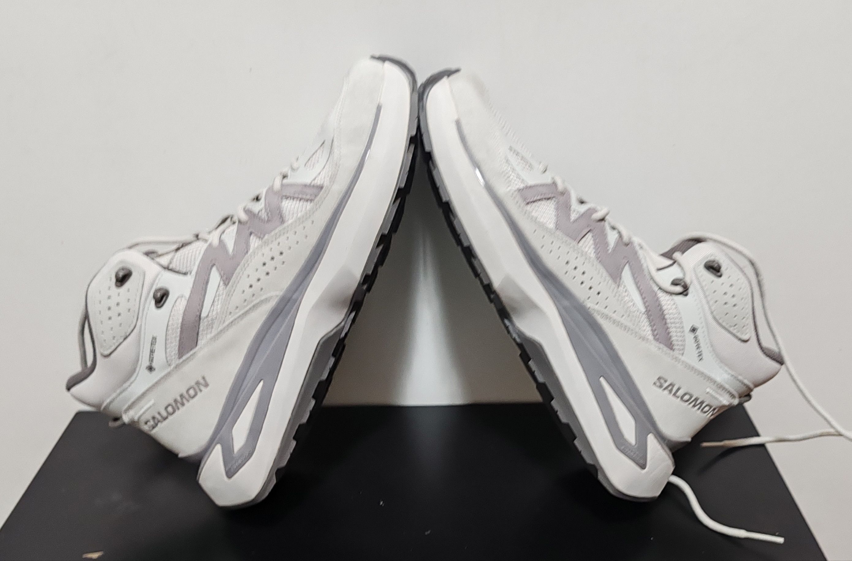 Salomon Salomon Odyssey ELMT MiD GTX /Metal /Lunar Tg:42 2/3 Size US 9.5 / EU 42-43 - 9 Thumbnail