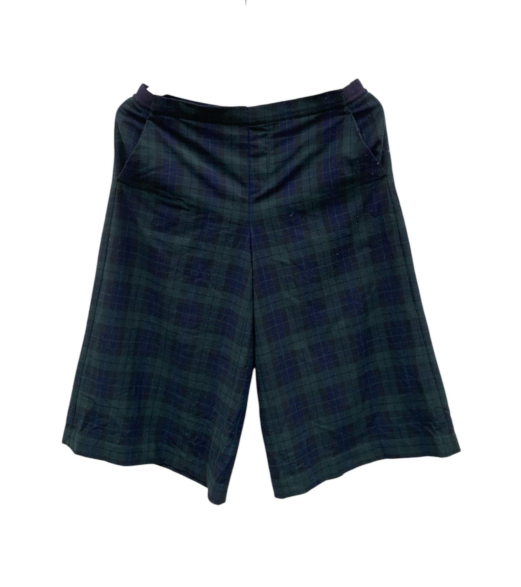 Uniqlo Uniqlo Harrington Palazzo Short Pants Size US 30 / EU 46 - 1 Thumbnail