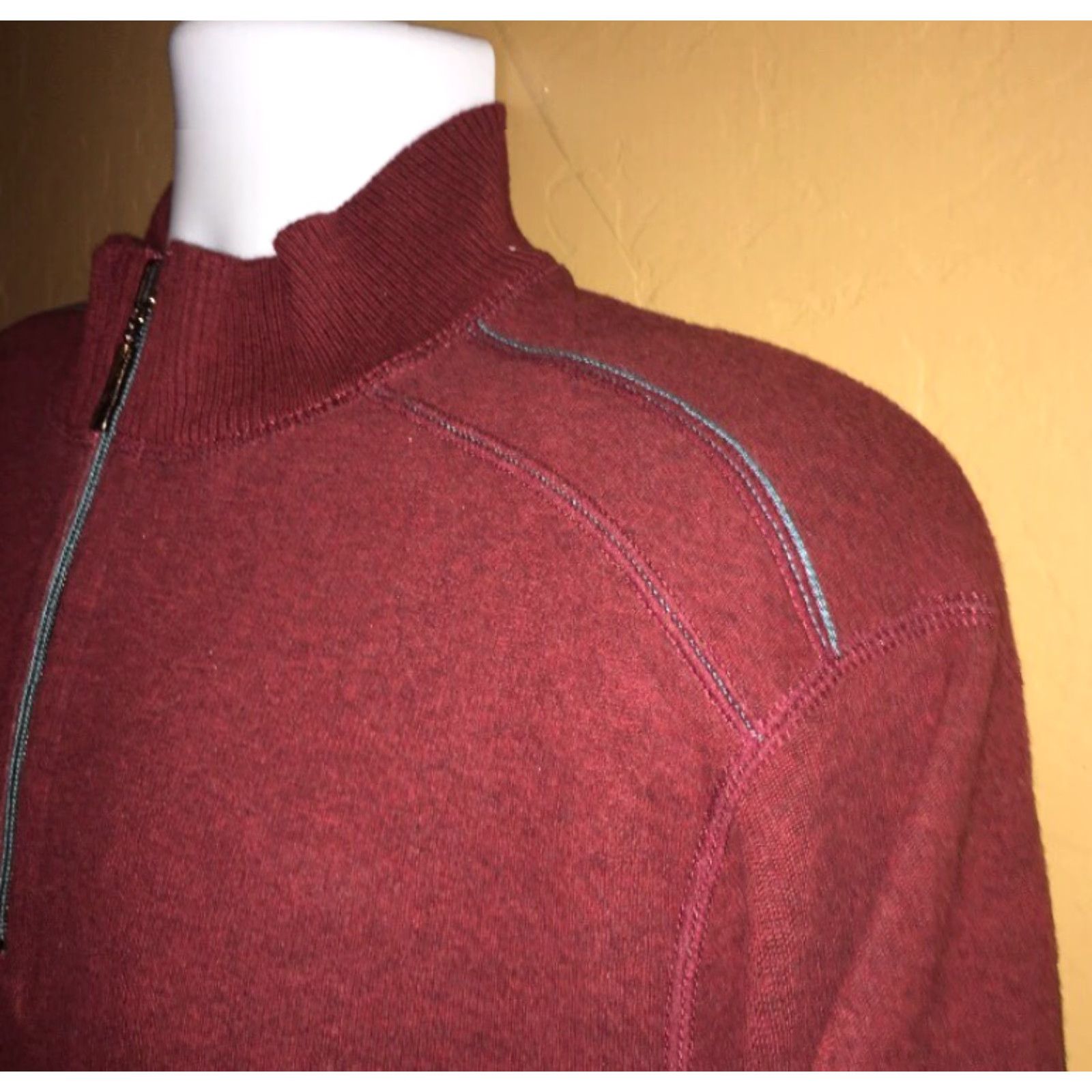 Tommy Bahama Tommy Bahama Reversible 1/2 Zip Jacket XL Men Red Sz XL Jacket Mens Size US XL / EU 56 / 4 - 2 Thumbnail