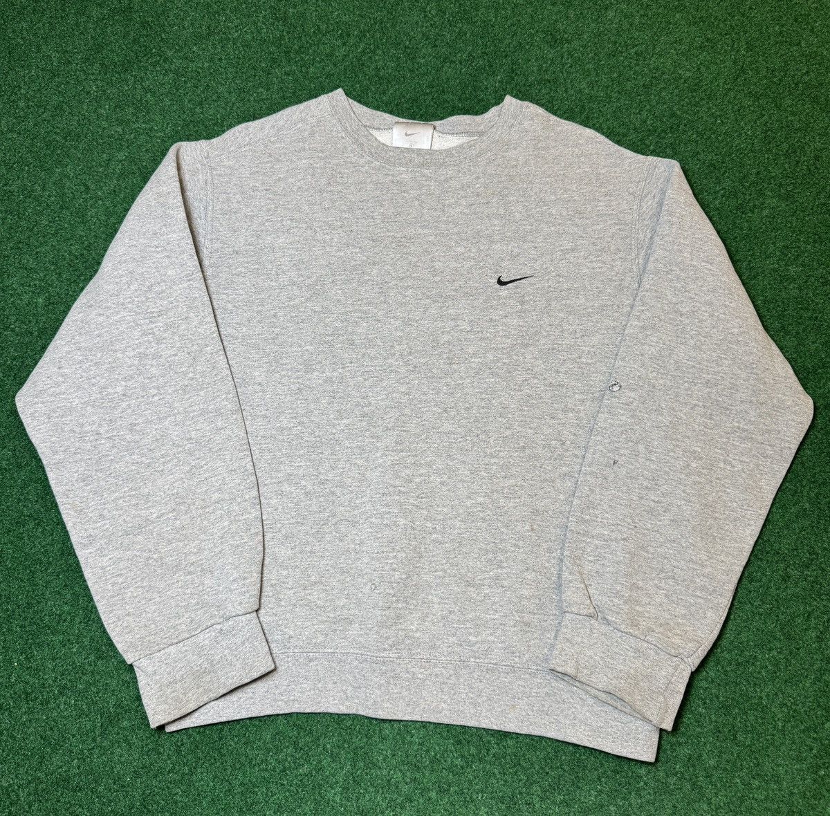 Nike × Vintage Vintage 90s Y2K Nike Minimalist Gray Swoosh Crewneck Size US S / EU 44-46 / 1 - 1 Thumbnail