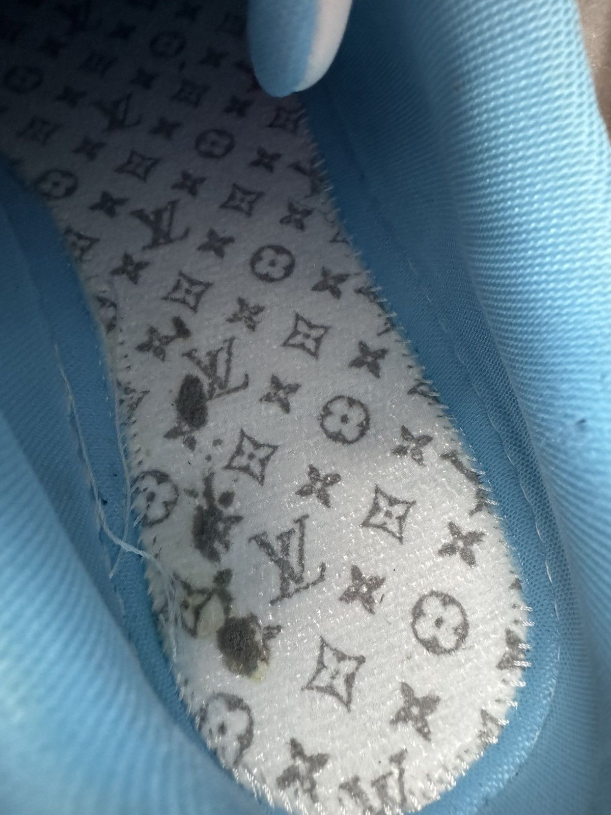 Louis Vuitton LOUIS VUITTON RIVOLI sneakers size UK7 1/2 see all photos!!! Size US 9 / EU 42 - 13 Thumbnail