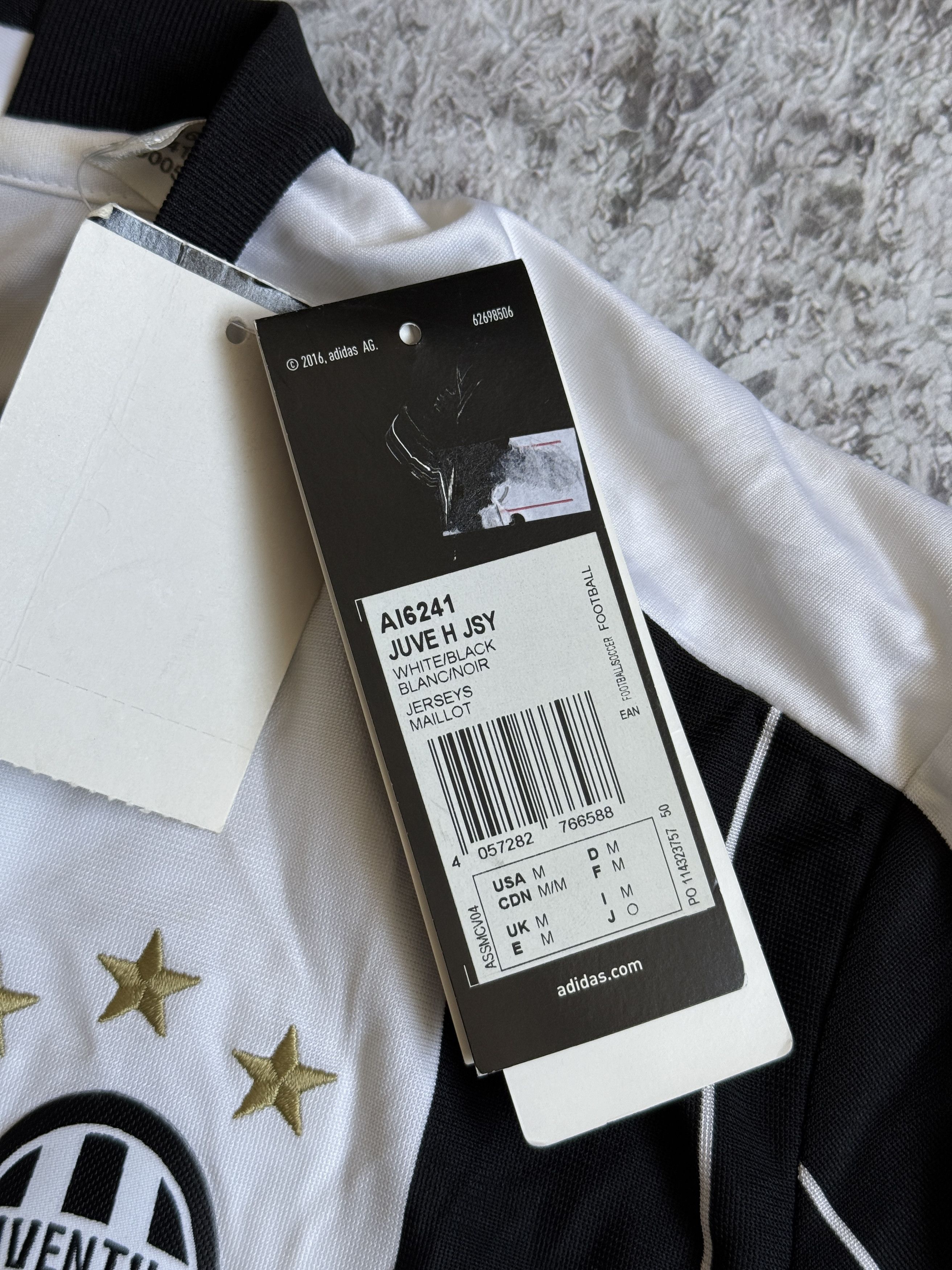 Adidas Juventus 2016 2017 FOOTBALL SHIRT JERSEY MAGLIA SIZE M Size US M / EU 48-50 / 2 - 4 Thumbnail