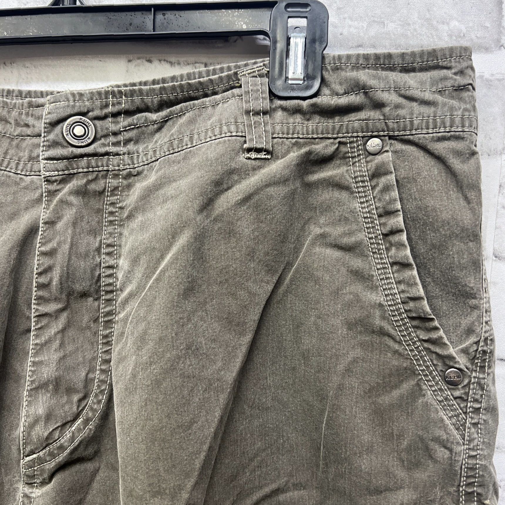Vintage Kühl Gray Hiking Shorts Mens Size 38 Pants Gray 10 Inseam Chino Regular Men Size US 38 / EU 54 - 2 Thumbnail