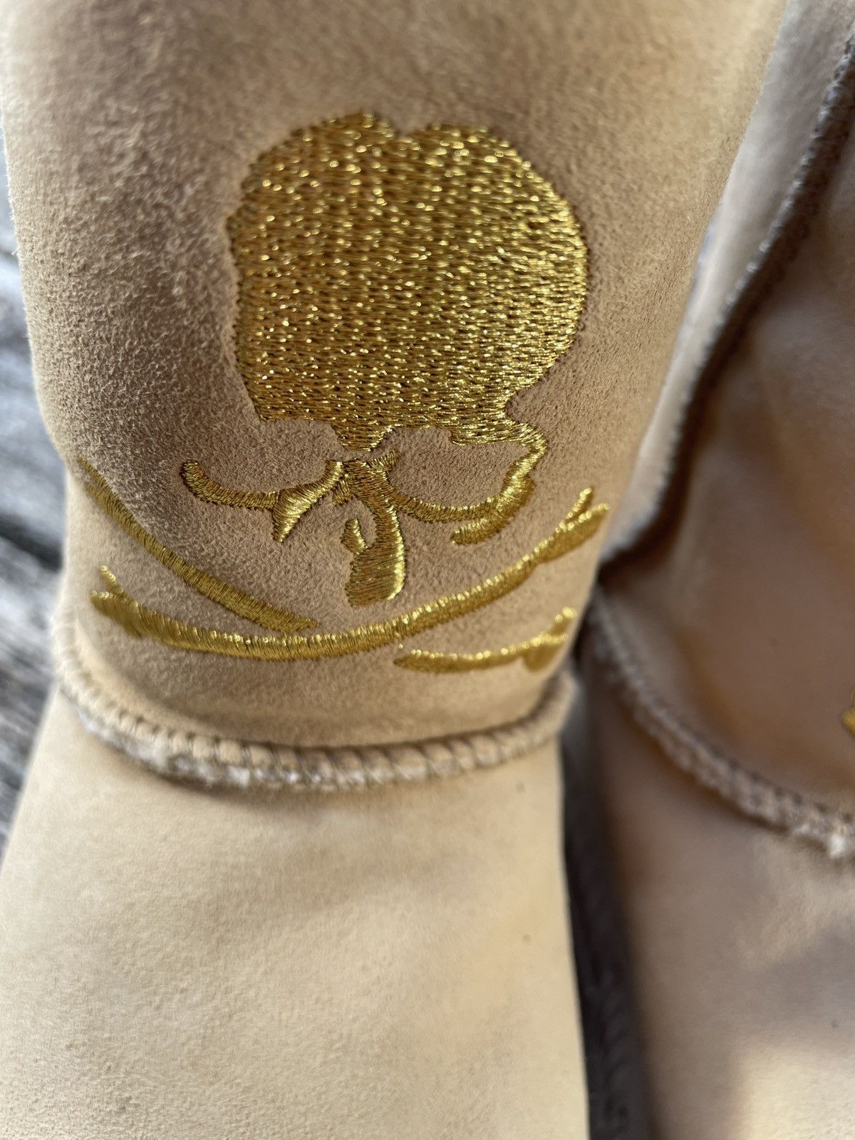 Mastermind World × Ugg Mastermind × Ugg Classic Boots Size US 8 / EU 41 - 7 Thumbnail