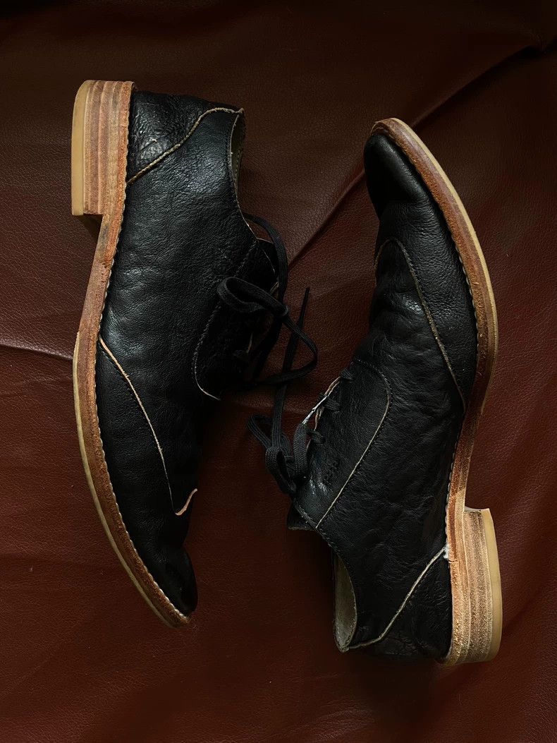 Comme des Garcons Comme des Garçons size 22 Pointed leather shoes in black Size US 7 / EU 40 - 2 Thumbnail