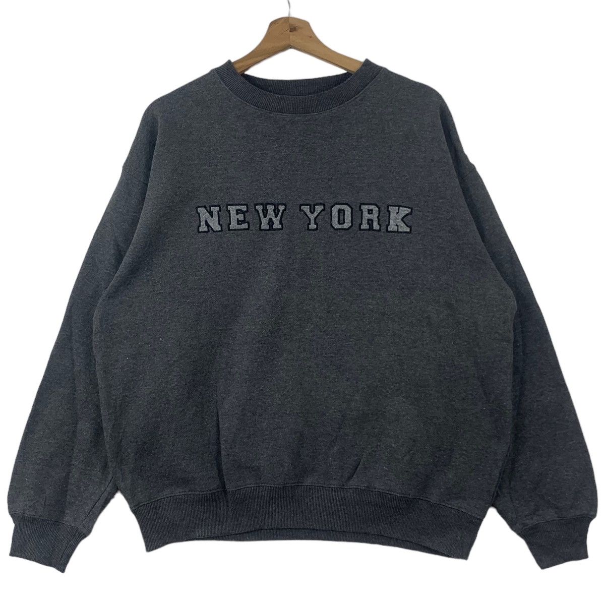 Vintage NEW YORK HILL CROP Stock Logo Sweatshirt Sweater