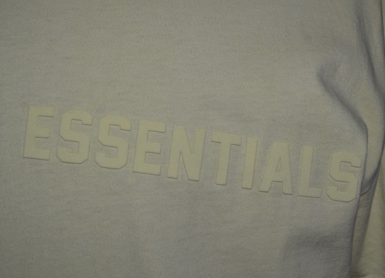 Other Fear of God FOG Essentials Crewneck T-Shirt Adult size M Size US M / EU 48-50 / 2 - 4 Thumbnail