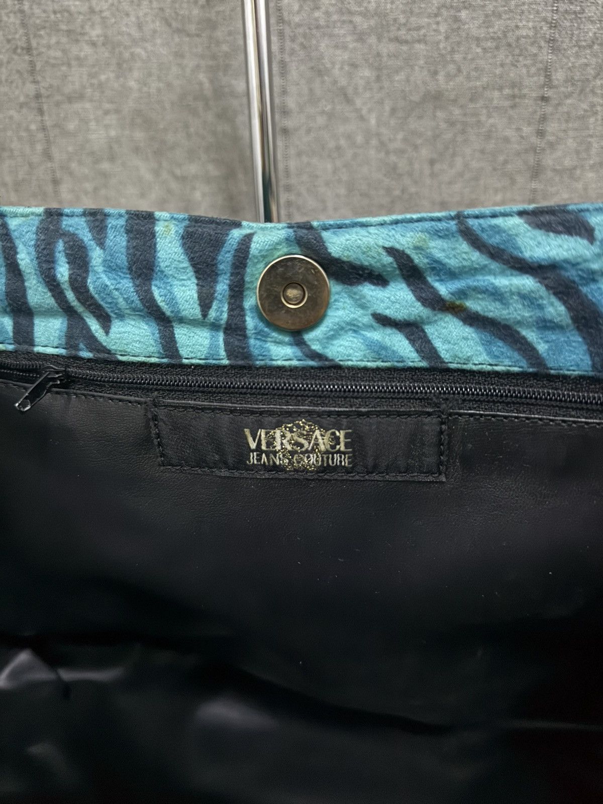 Versace Jeans Couture Versace Jeans Couture faux fur blue zebra stripe pattern. Size ONE SIZE - 10 Thumbnail
