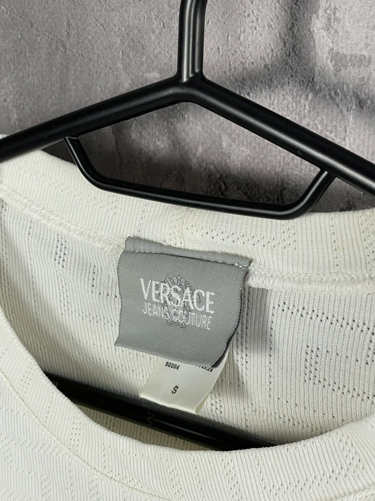 Vintage Vintage Versace T-Shirt Y2K Fashion Italy Size S / US 4 / IT 40 - 7 Thumbnail
