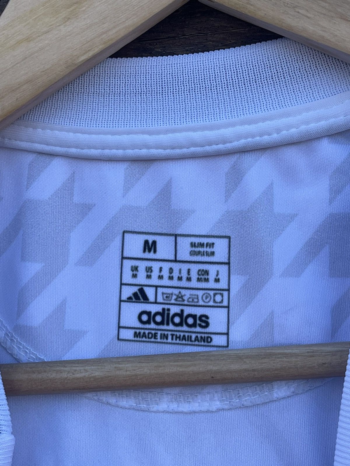 Adidas Adidas Real Madrid #10 Mbappe soccer jersey Size US M / EU 48-50 / 2 - 11 Thumbnail