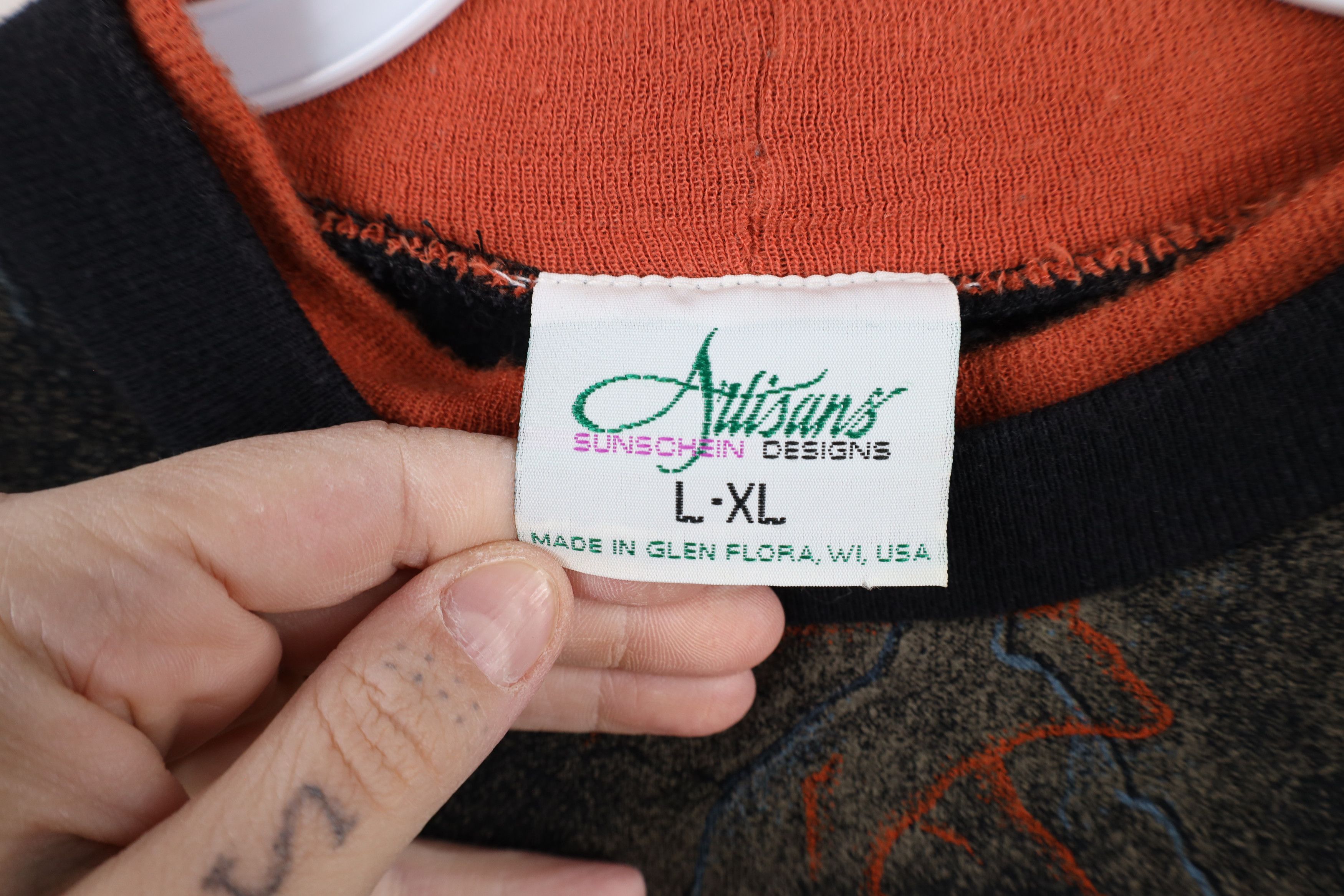 Vintage Vintage 90s Streetwear Print Bison Nature Sweatshirt USA Size US L / EU 52-54 / 3 - 7 Thumbnail