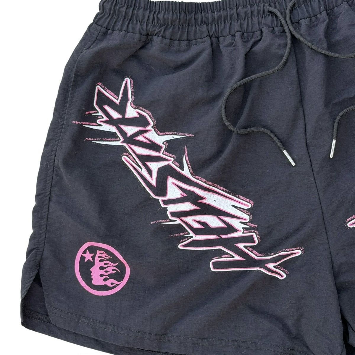 HELLSTAR Hellstar Waxed Nylon Athletic Shorts Black Pink Size 2XL XXL Size US 44 / EU 60 - 3 Thumbnail