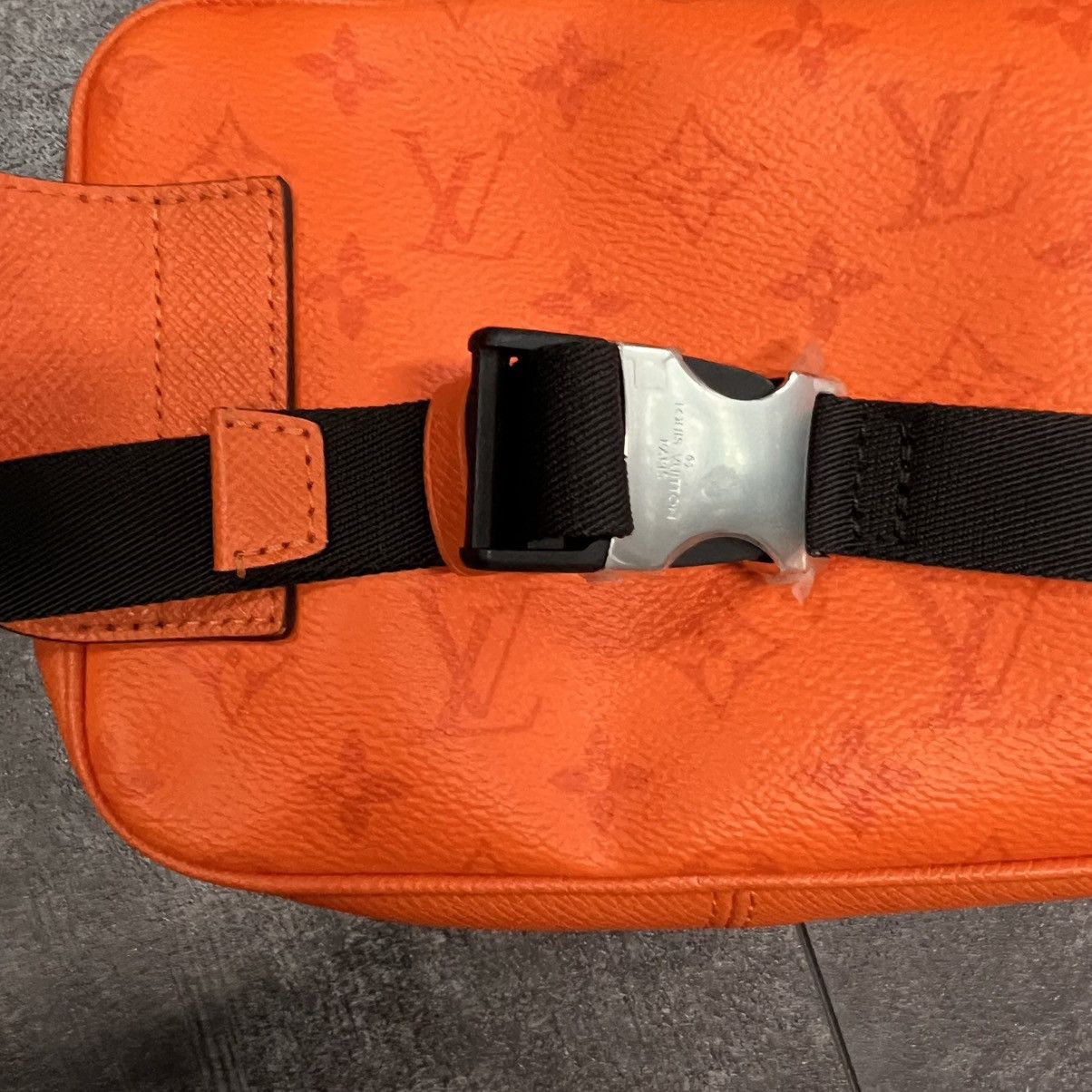 Louis Vuitton Louis Vuitton Messenger Monogram Eclipse Volcano Orange Size ONE SIZE - 9 Thumbnail