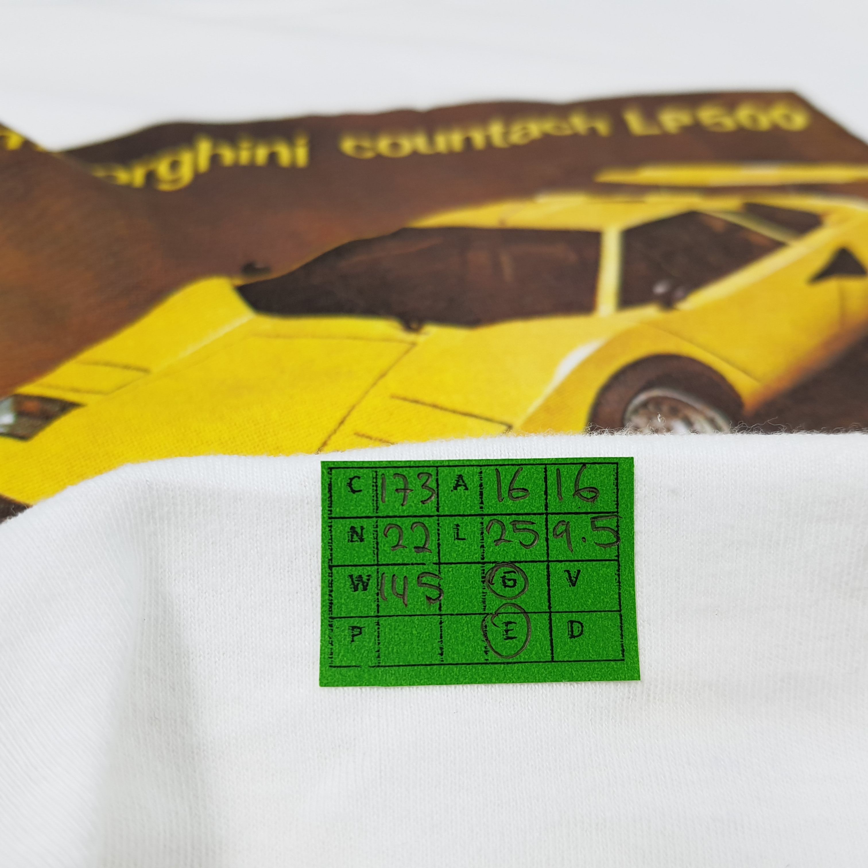 Vintage Vintage Lamborghini Countach LP500 Racing Tshirt Size US XS / EU 42 / 0 - 7 Thumbnail