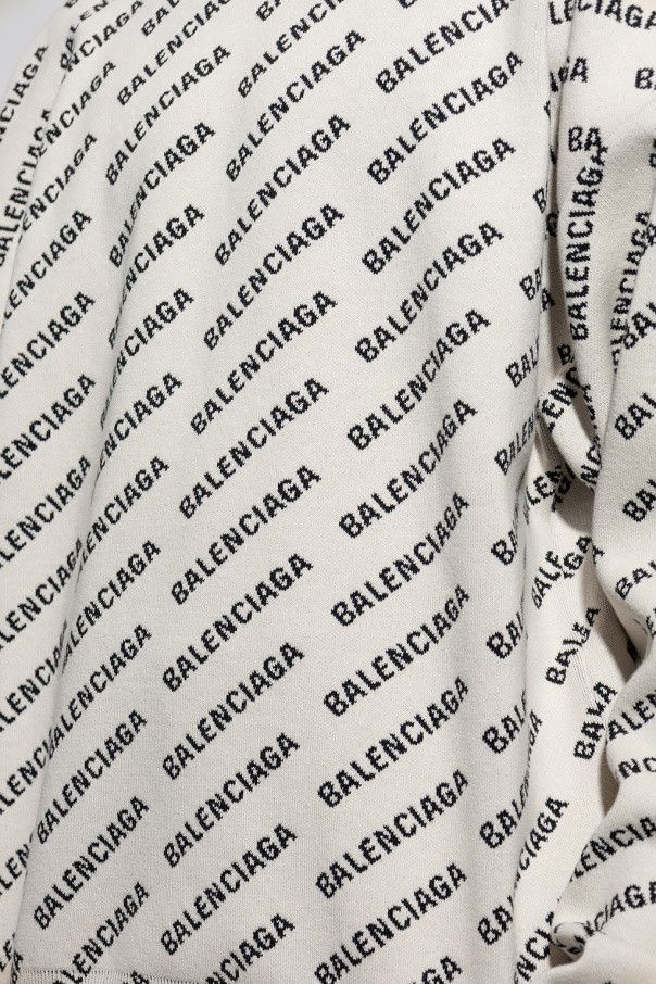 Balenciaga o1mt1gz1024 All-Over Crewneck Sweater in Chalky White/Black Size US M / EU 48-50 / 2 - 5 Thumbnail