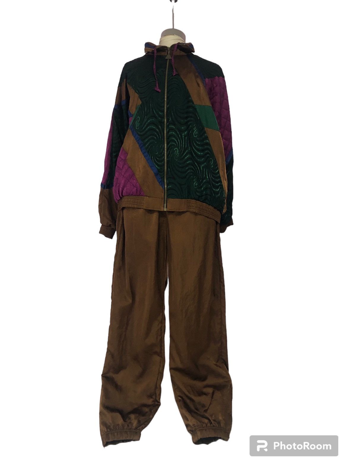 image of Vintage Two Piece Women Tracksuit in Brown (Size XL)