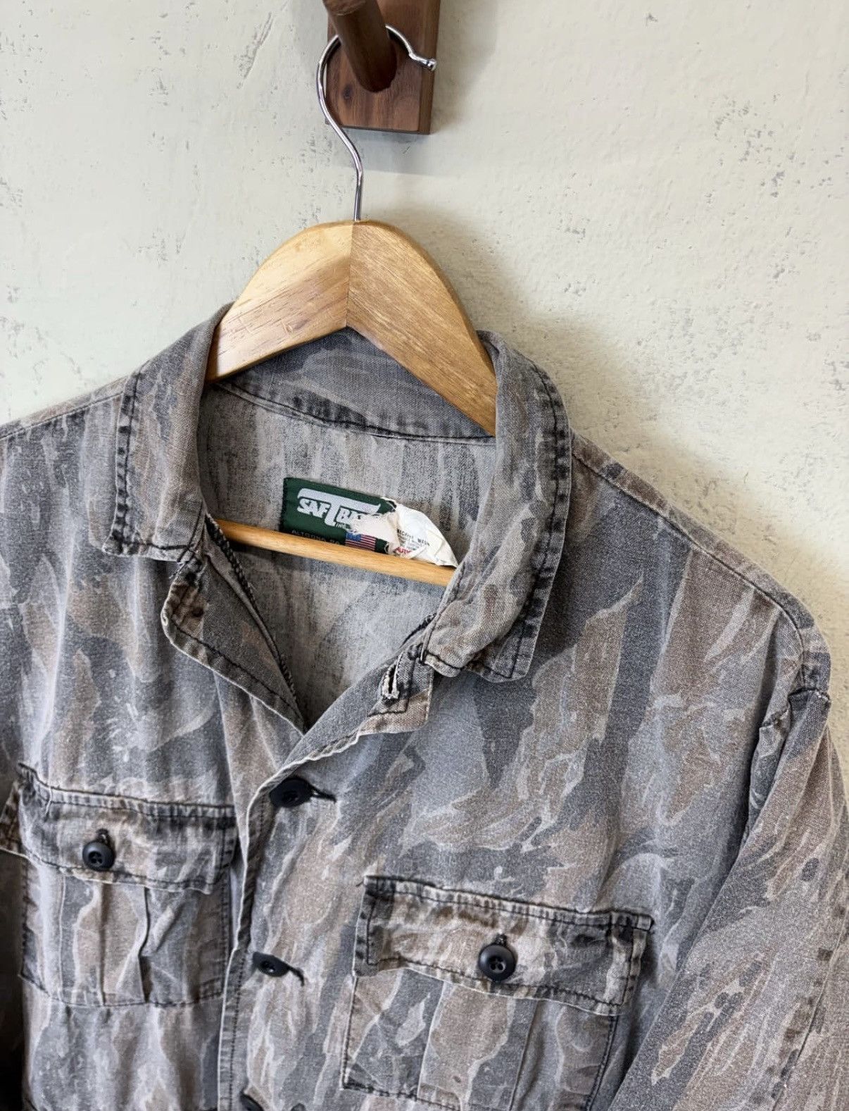 SafTbak Vintage SafTbak Tiger Stripe Camo Hunting Jacket USA Size US XL / EU 56 / 4 - 4 Thumbnail
