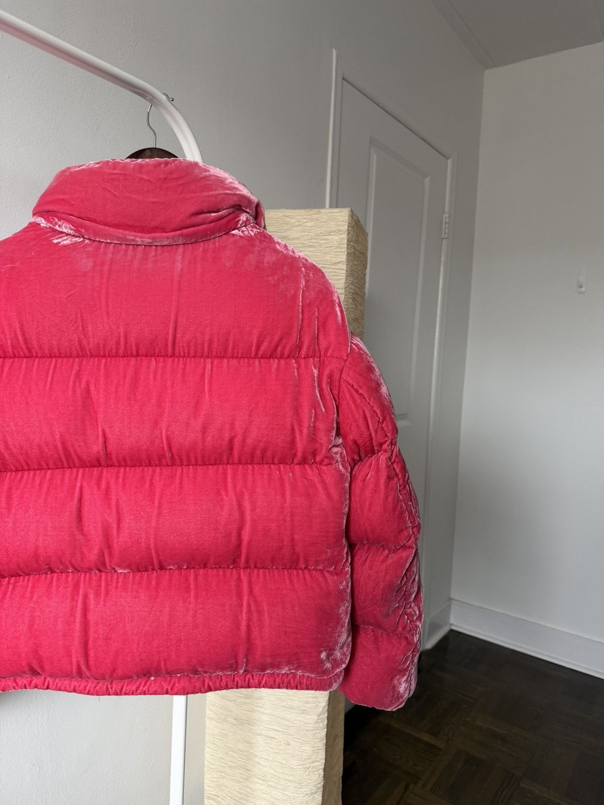 Moncler Moncler Fuchsia Caille Velvet Puffer Jacket Coat Pink Size XS / US 0-2 / IT 36-38 - 15 Thumbnail
