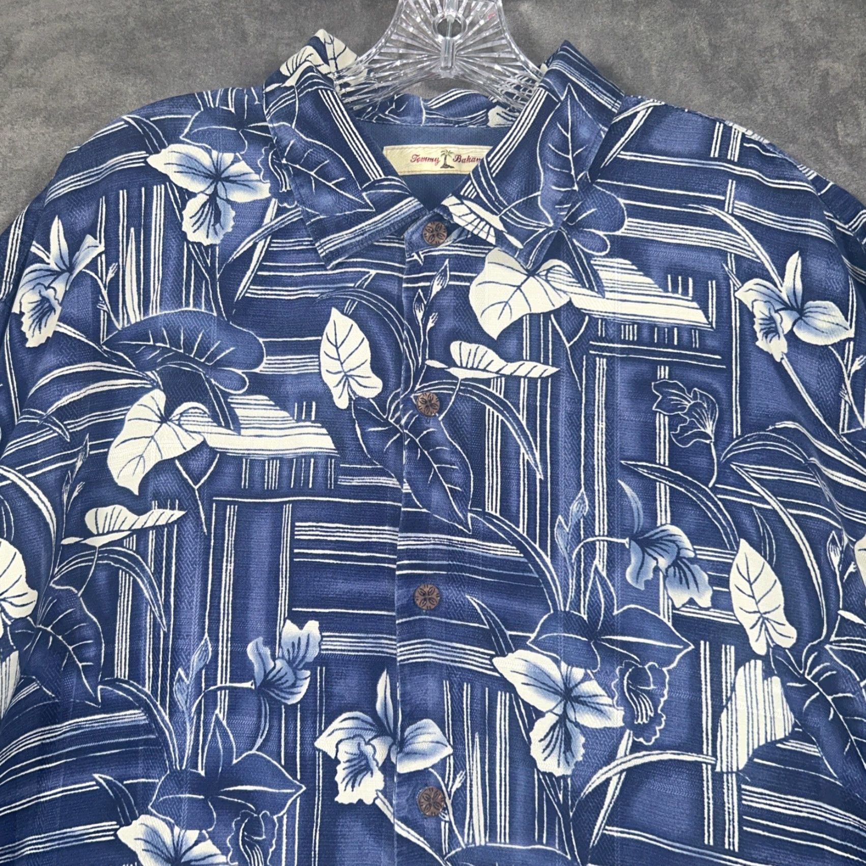 Tommy Bahama Tommy Bahama Shirt Mens 2XL Button-Up Short Sleeve Silk Floral Hawaiian Blue Size US XXL / EU 58 / 5 - 2 Thumbnail