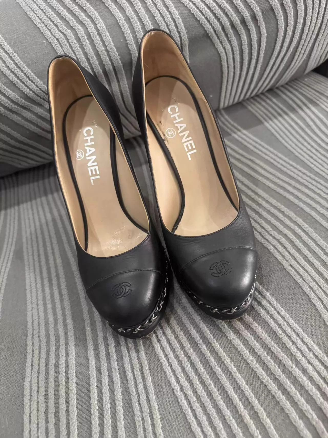 Chanel Chanel Leather Heels 38 Thick Platform Durable Resoleable Size US 7.5 / IT 37.5 - 2 Thumbnail