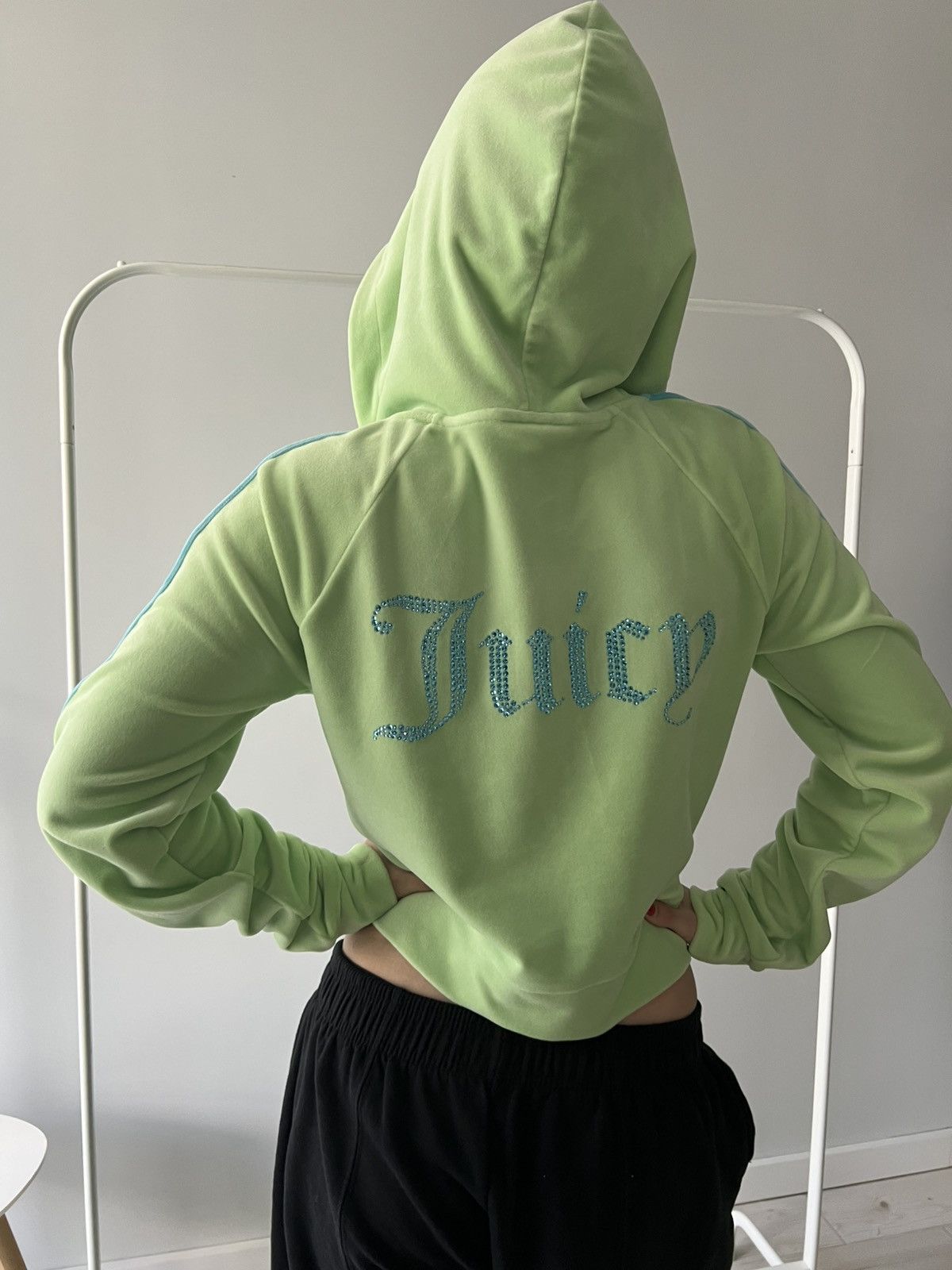 Juicy Couture Juicy Couture Women's Green Madison Hoodie Velour Medium Size M / US 6-8 / IT 42-44 - 6 Thumbnail