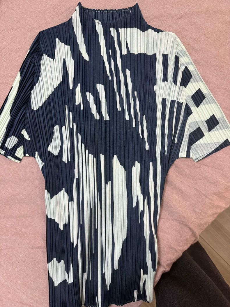 Issey Miyake issey miyake size:3 Black and white short sleeves Size XXS / US 00 / IT 34 - 2 Thumbnail