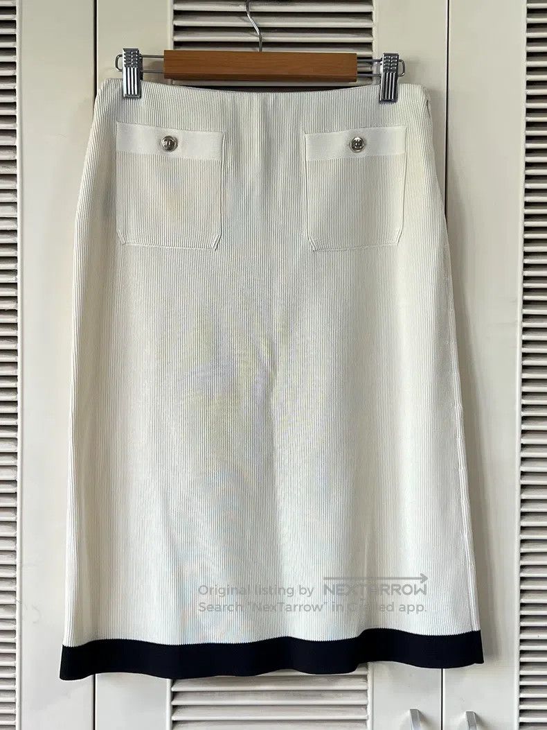 Chanel Chanel White knitted skirt Size 42" / US 20 - 1 Thumbnail